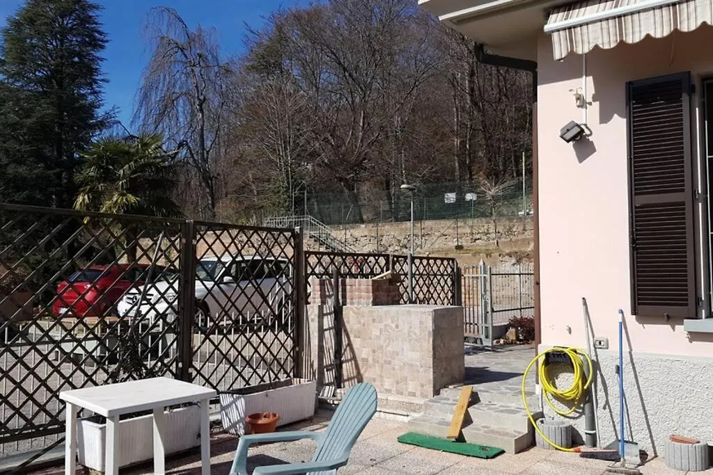 Villa Paradiso Cuasso Al Monte 0*,